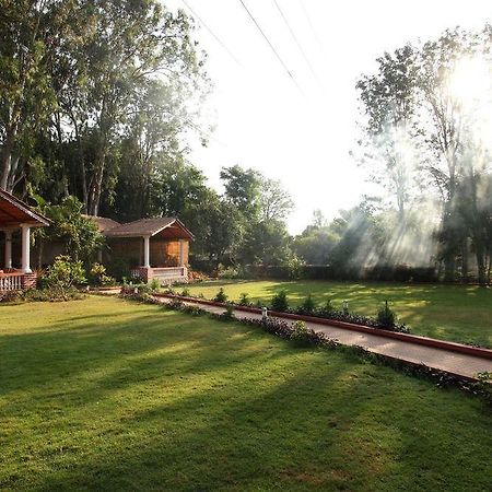 Radiant Resort Bangalore Eksteriør bilde